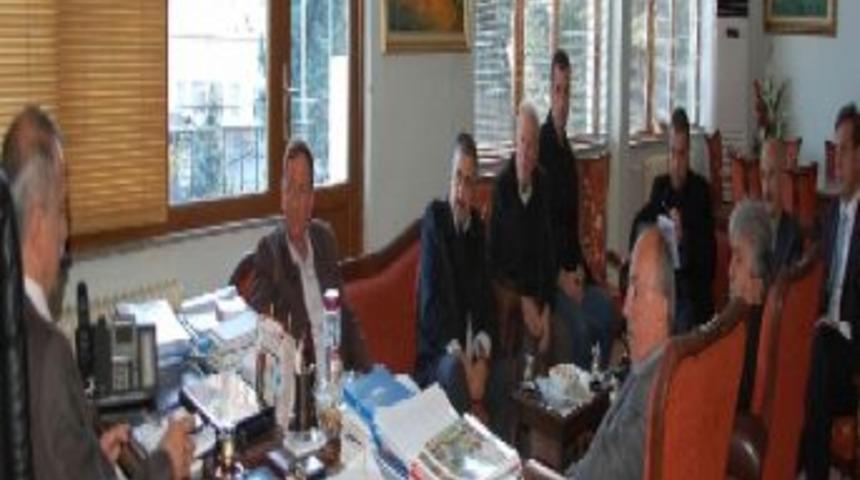 Jeotermalli Şehir Isıtmasında T&uuml;rkiye'ye &Ouml;rnek Oldu