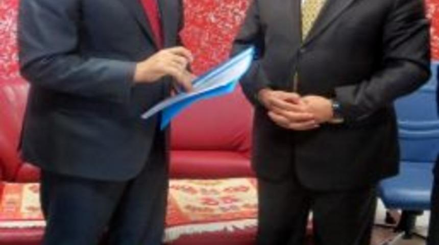 Esnaftan Parti Liderlerine Tepki