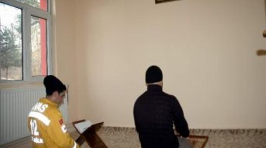 Dernekten İl&ccedil;e Hastanesine Mescit