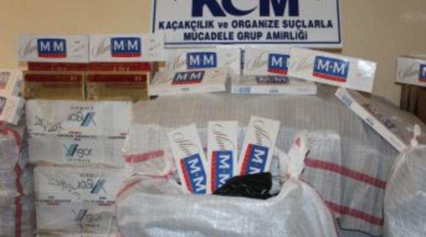 Alanya'da 14 Bin 620 Paket G&uuml;mr&uuml;k Ka&ccedil;ağı Sigara Ele Ge&ccedil;irildi