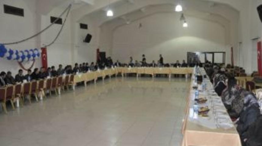 Rekt&ouml;r &Ccedil;apoğlu&rsquo;ndan Teşekk&uuml;r Yemeği