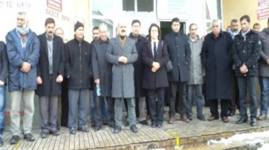 Bdp&rsquo;liler G&ouml;zaltı Ve Tutuklamaları Protesto Etti