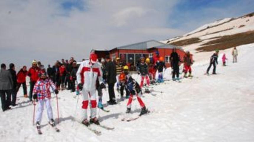 Bitlis&rsquo;te Kayak Sezonu A&ccedil;ıldı