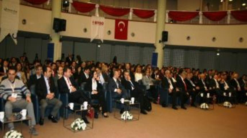 Pery&ouml;n 5. Y&ouml;netim Zirvesi, Iş D&uuml;nyasını Buluşturdu