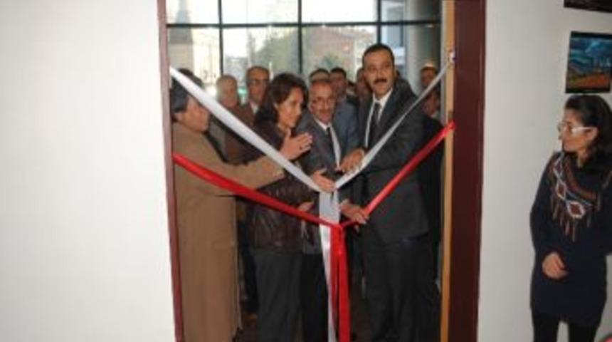 Og&uuml;n Danış Anısına &Ccedil;ekilen Fotoğraflar Sergiye &Ccedil;ıktı