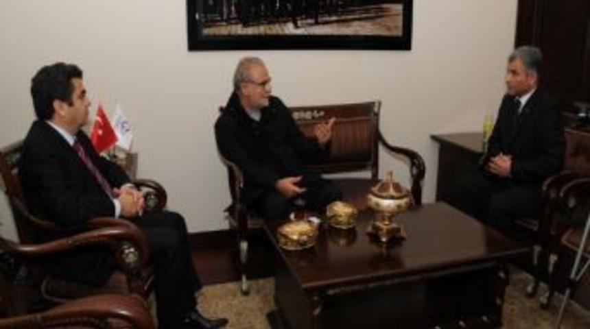 Kenan Işık&rsquo;tan Vali D&uuml;zg&uuml;n&rsquo;e Ziyaret