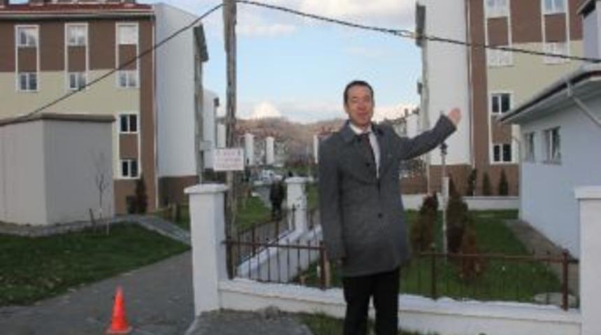 &Ccedil;aydeğirmeninde 198 Konut Sahibine Anahtarları Verildi