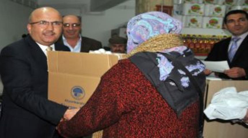 Belediye, 472 Aileye 3 Ton Et Dağıttı