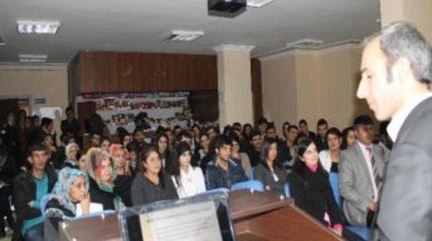 Şırnak Kyk Yurdunda Eğitim Seminerleri