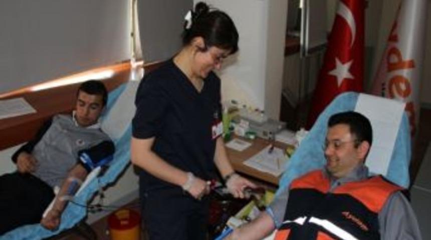 Aydem Personelinden Kan Bağışı