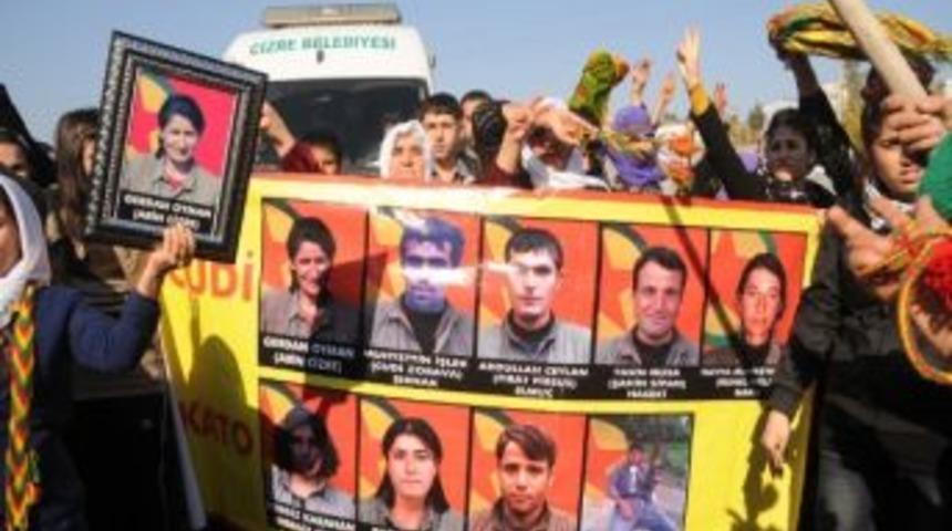 Cizre&rsquo;de Ter&ouml;rist Cenazesinde Olaylar &Ccedil;ıktı