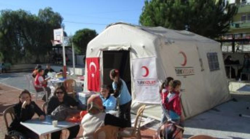 Afrikalı &Ouml;ğrenciler Aşure Dağıttı