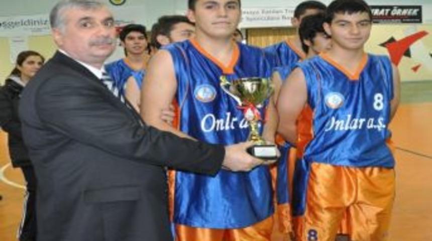 Okullar Arası Gen&ccedil; Erkekler Basketbol İl Birinciliği
