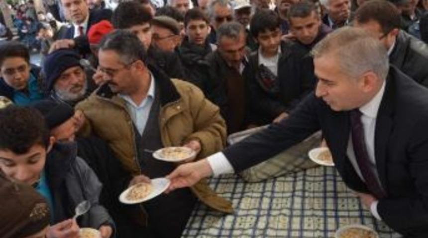 Denizli&rsquo;de B&uuml;y&uuml;kşehir &Uuml;nvanı Kutlandı