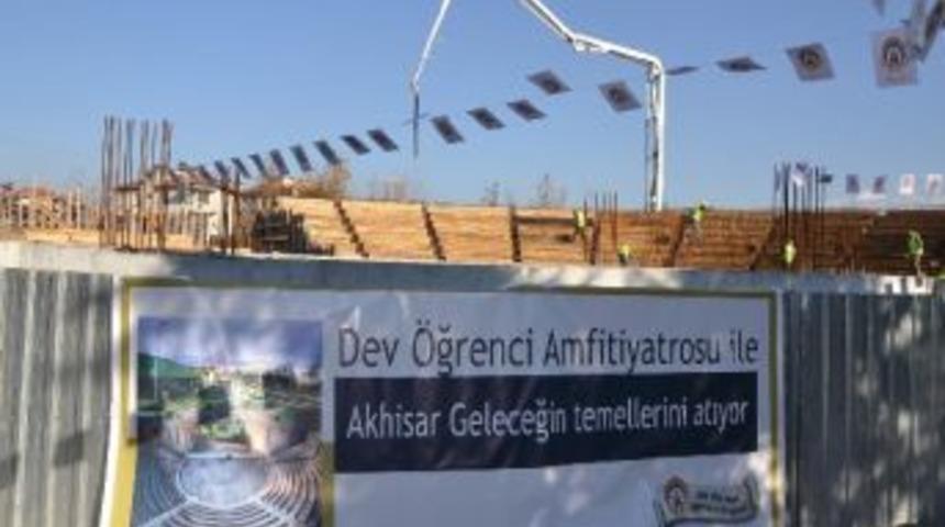 Başbakan&rsquo;dan Dev &Ouml;ğrencilere Telgraf
