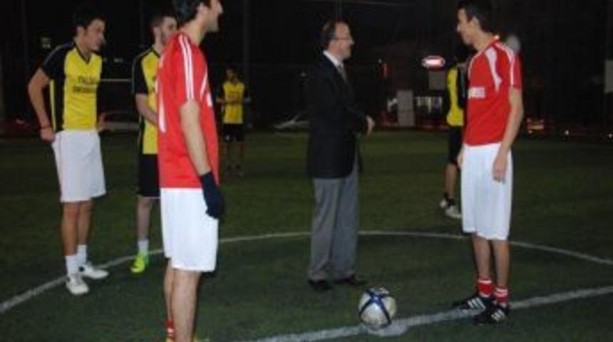 Yalova &Uuml;niversitesi 2. Rekt&ouml;rl&uuml;k Kupası Start Aldı