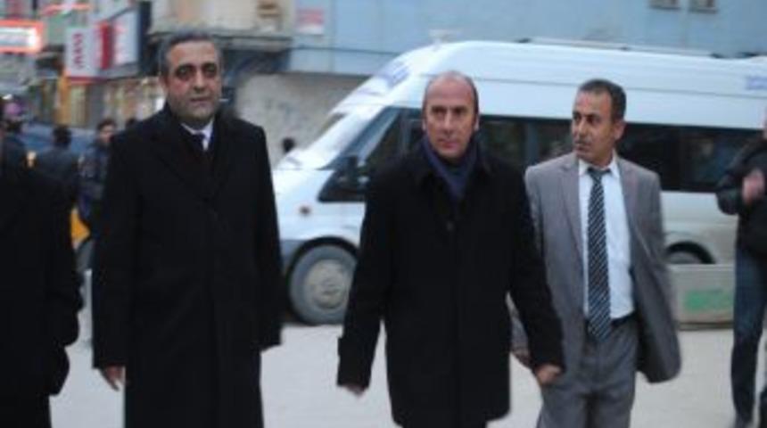 CHP Genel Başkan Yardımcısı Sezgin Tanrıkulu, Hakkari'de