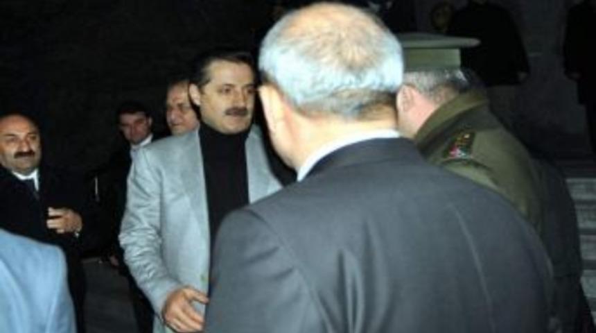 Bakan Çelik, Vali Koçdemir'i Hastanede Ziyaret Etti