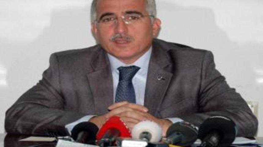 Vali Tuna Halk G&uuml;n&uuml;nde Vatandaşları Dinleyecek