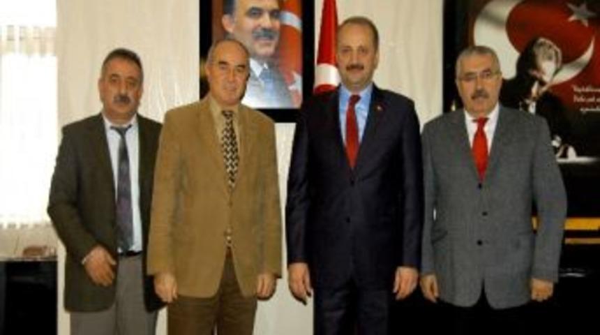 Makine M&uuml;hendisleri, Mamak Belediye Başkanı Akg&uuml;l&rsquo;&uuml; Ziyaret Etti