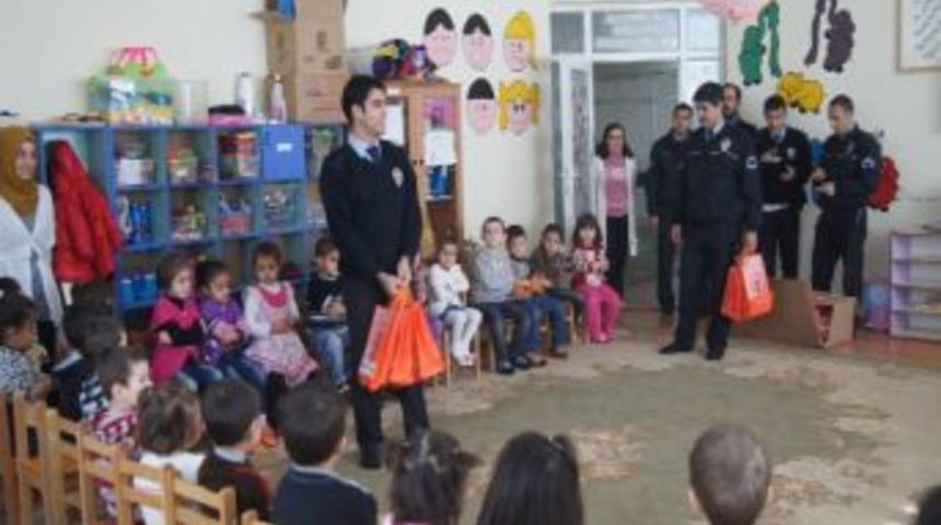 Bing&ouml;l&rsquo;de &lsquo;polis Ne Yapar&rsquo; Etkinliği