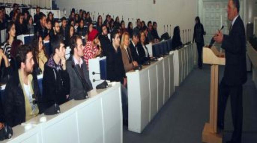 M&uuml;lkiyeli Gen&ccedil;ler İzmir B&uuml;y&uuml;kşehir Belediyesi'ni Ziyaret Etti