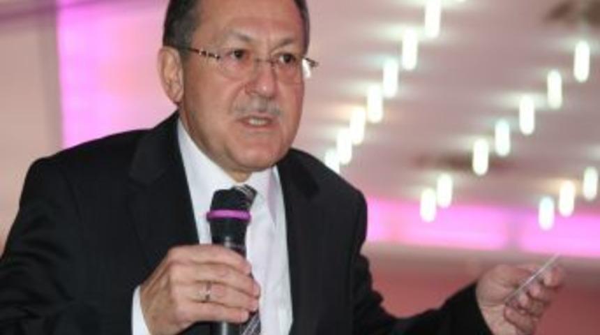 AK Parti Genel Başkan Yardımcısı Uğur, 86 Oda Başkanına B&uuml;y&uuml;kşehiri Anlattı