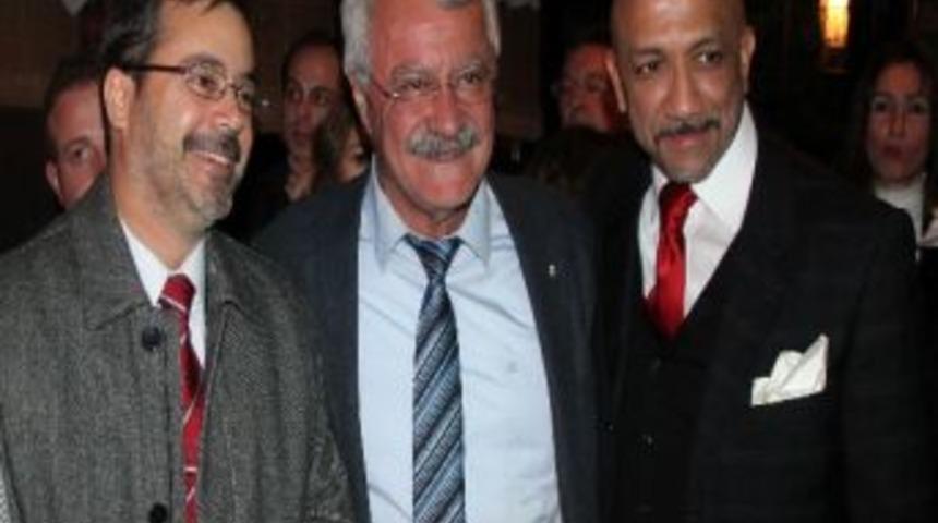 Venezuela B&uuml;y&uuml;kel&ccedil;isi'nden Tanışma Gecesi