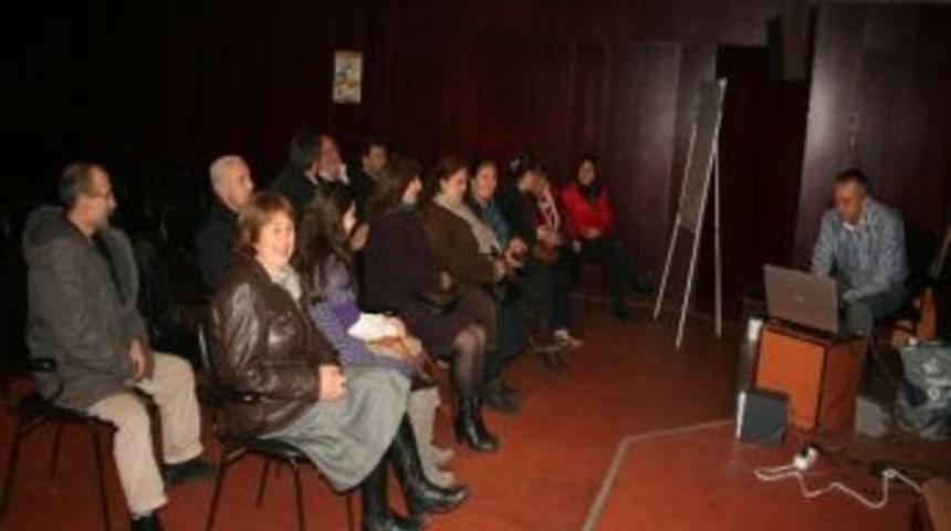 Zonguldak Valiliği İl K&uuml;lt&uuml;r Ve Turizm M&uuml;d&uuml;rl&uuml;ğ&uuml; T&uuml;rk Halk M&uuml;ziği Koro &Ccedil;alışmaları Başladı