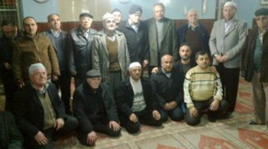 Komşu Camiye Misafir Oldular