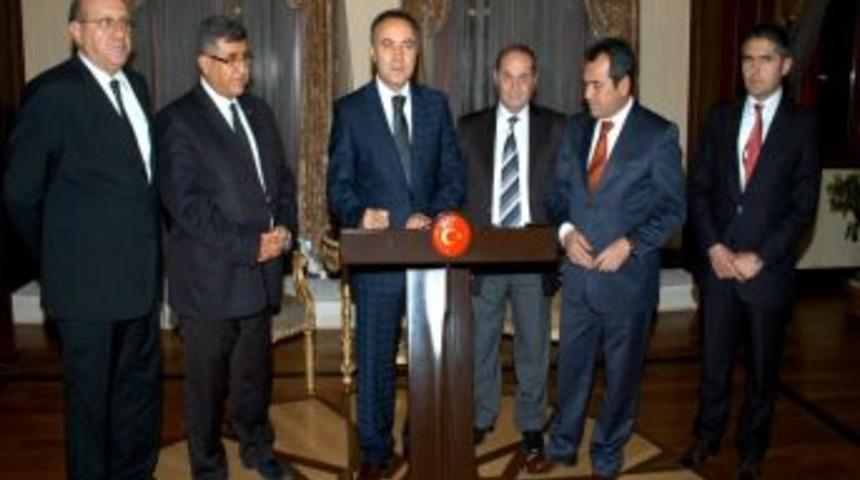 Valisi Altıparmak, 2,5 Yılda 79 Okul Protokol&uuml; Imzaladı