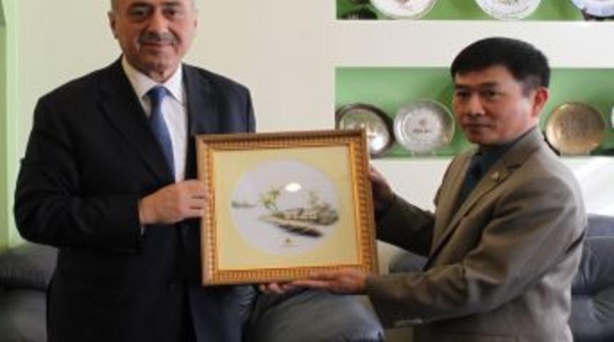 Vietnam Ankara B&uuml;y&uuml;kel&ccedil;isi, KTO&rsquo;yu Ziyaret Etti