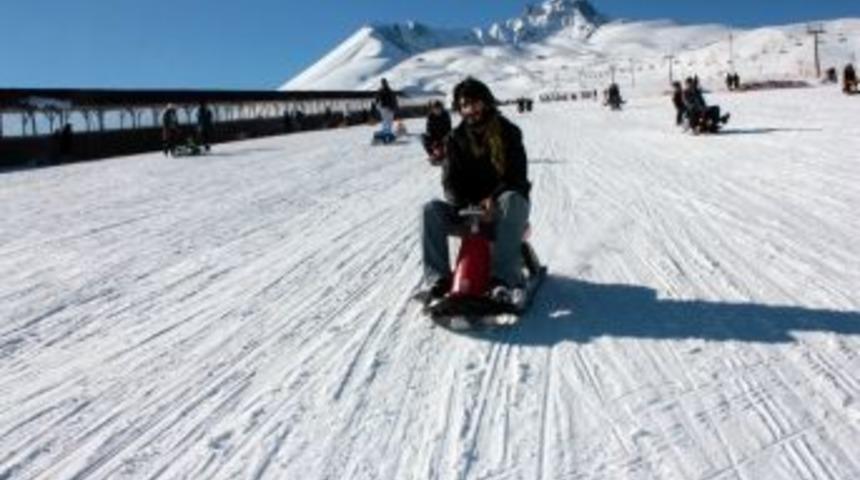 Erciyes&rsquo;te Kayak Sezonu A&ccedil;ıldı