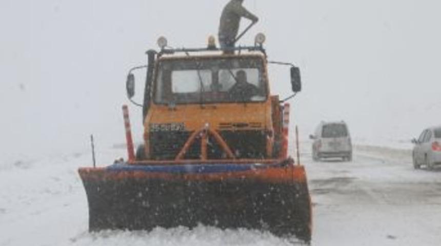 Iğdır'da Kar Ve Tipi