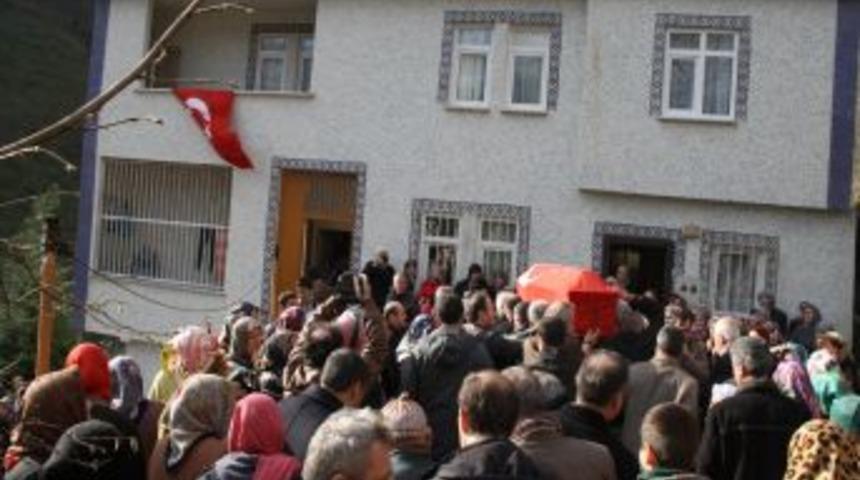 Şalpazarı Şehidini G&ouml;zyaşlarıyla Uğurladı