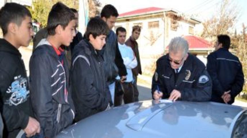 Trafoya &Ccedil;ıkan &Ccedil;ocuk Elektrik Akımına Kapıldı