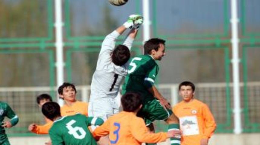 'Timsah'ın Gen&ccedil;leri, İstanbul BBSK U-14 Takımını Farklı Yendi