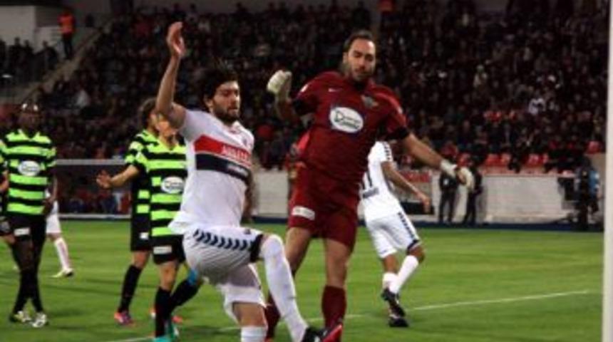 Mersin İdman Yurdu: 2 - Akhisar Belediyespor: 1