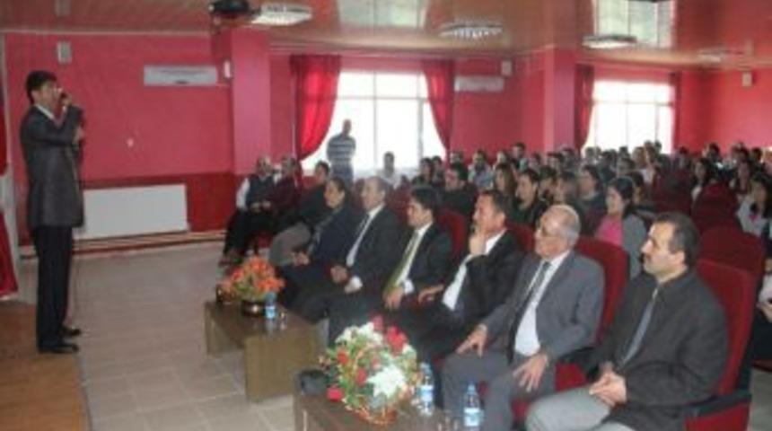 K&ouml;pr&uuml;başı&rsquo;ında İletişim Teknikleri Konferansı