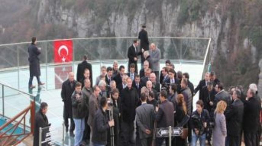 Bakan G&uuml;nay: &ldquo;turizm Sekt&ouml;r&uuml; İstihdam A&ccedil;ısından Da &Ouml;nemli Bir Sekt&ouml;r&rdquo;