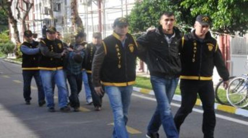 Adana Polisi 5 G&uuml;nde 37 Hırsız Zanlısını Yakalayıp 54 Olayı Aydınlattı