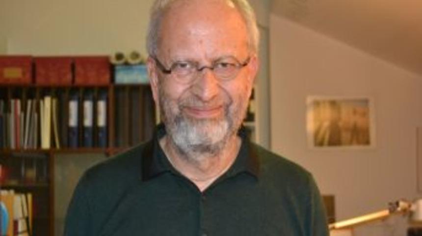 Tasarımcı Erkem: Devlet Binaları Kurumsal Kimlik Kazanmalı