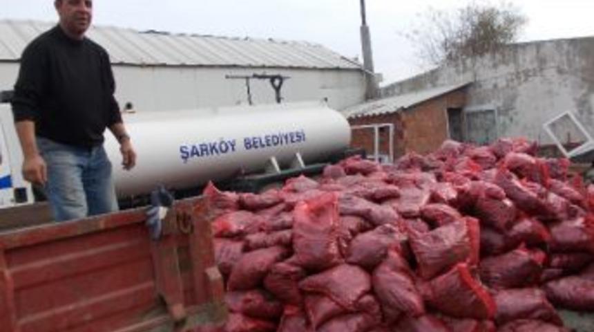Şark&ouml;y Belediyesi&rsquo;nden Yoksula K&ouml;m&uuml;r Yardımı