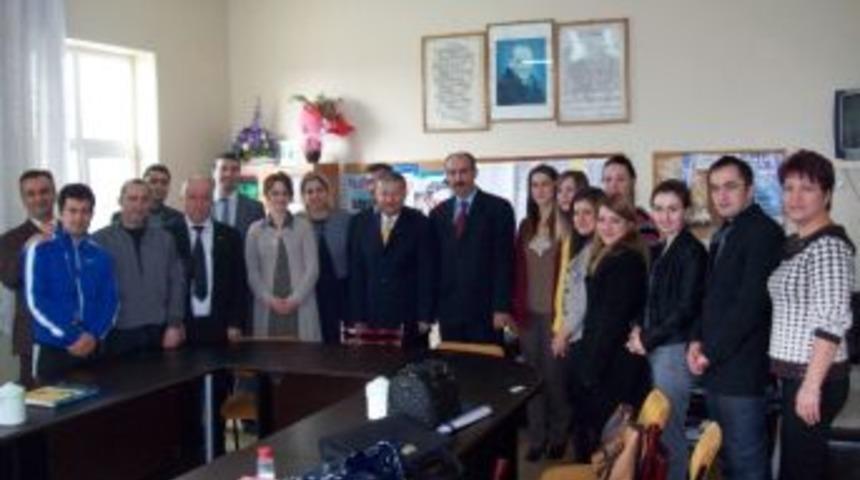 Kaymakam Duru, Pilav G&uuml;n&uuml;ne Katıldı