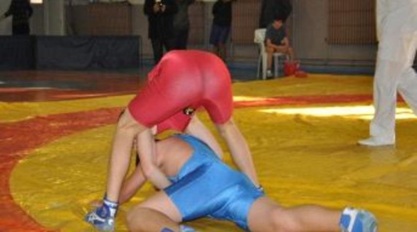 İl G&uuml;reş Şampiyonası