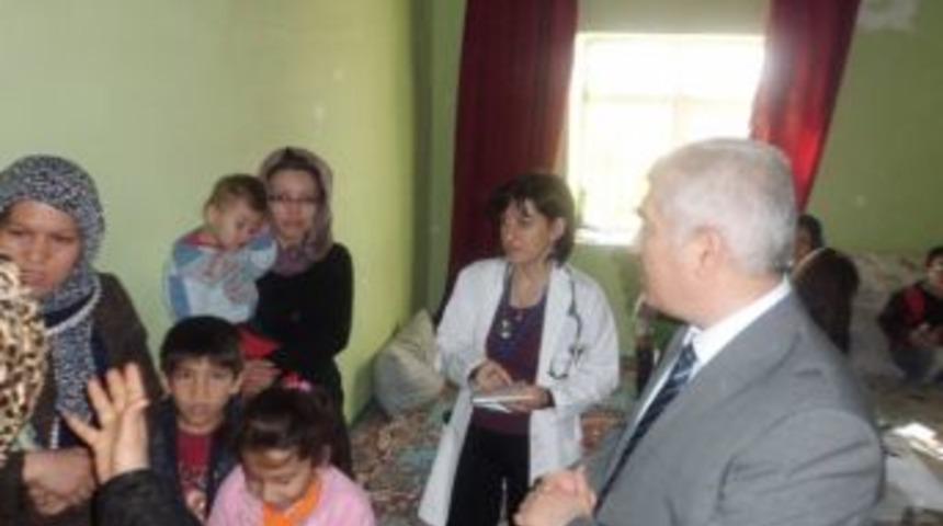 Afganistanlı Sığınmacılara Sağlık Taraması Yapıldı