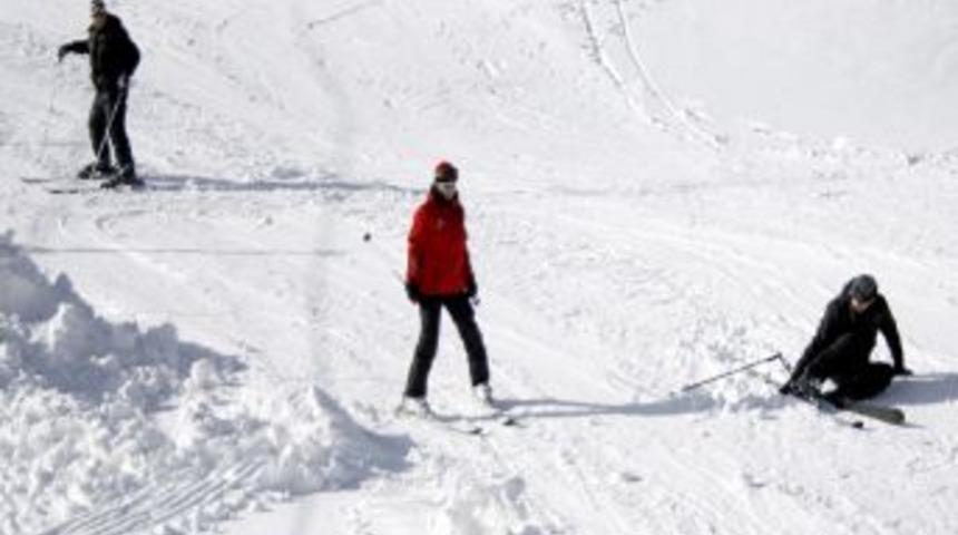 Kayak Severler Uludağ&rsquo;a Akın Etti