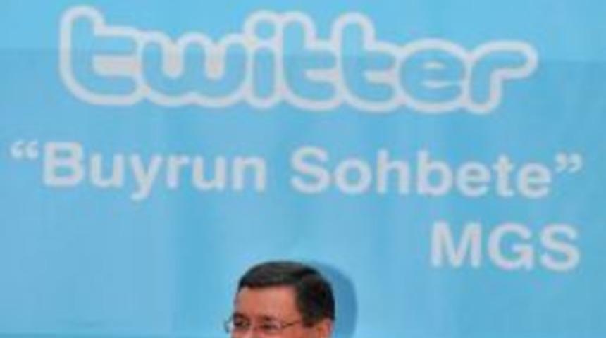 Başkan G&ouml;k&ccedil;ek, Gen&ccedil;lere Twitter&rsquo;dan İş Teklifi Sundu