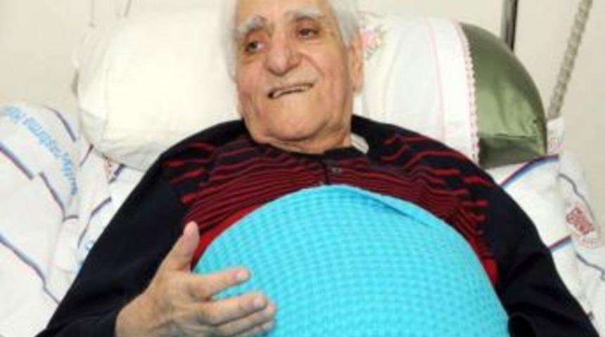 &lsquo;t&uuml;rk&uuml; Paşa&rsquo; Raci Alkır, &Ouml;l&uuml;m&uuml;n&uuml;n 1. Yılında Mezarı Başında Anıldı