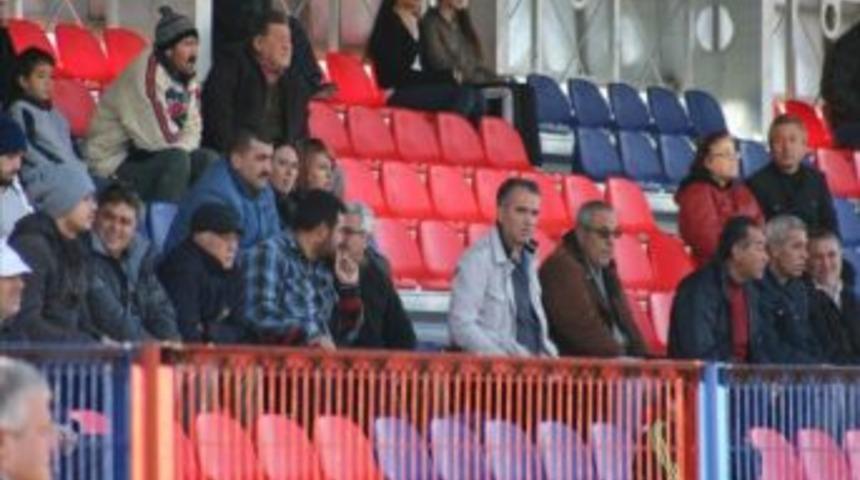 Altınova Belediyespor Şampiyonluk Sevinci